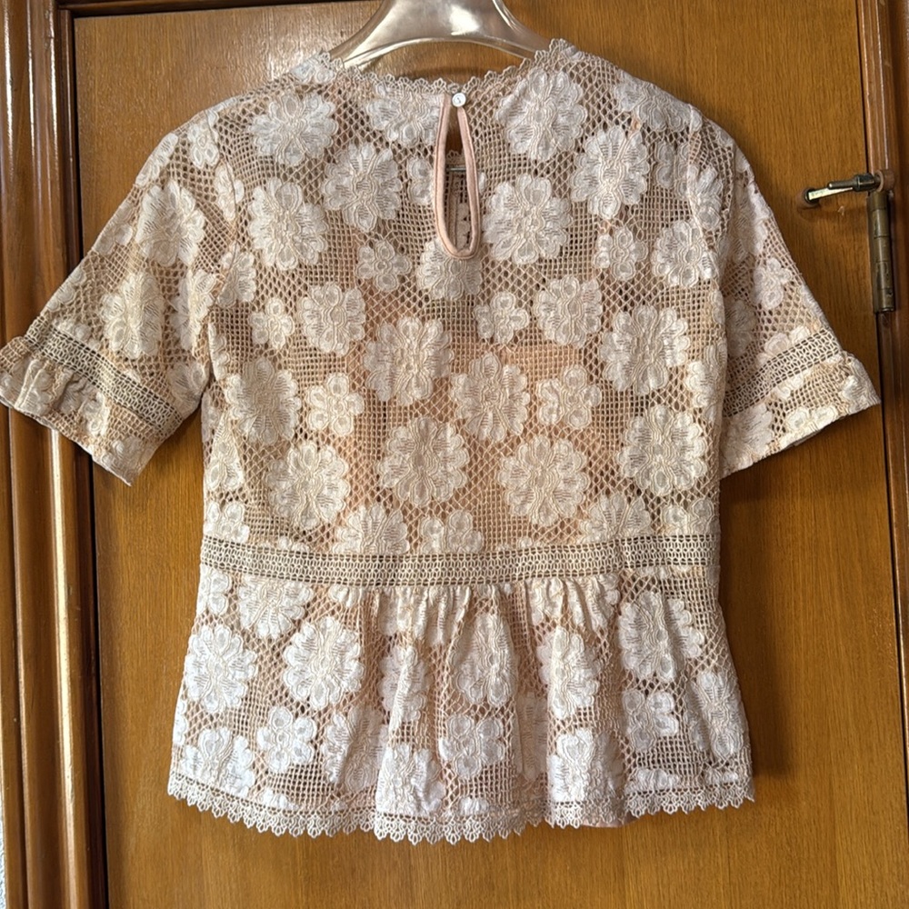 HAZEL Lace Top - Picture 6 of 7